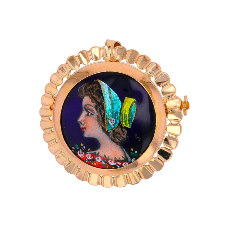 Acheter Pendentif vintage émail or jaune 3.75g Comme neuf - 450,00 € Pendentif vintage émail or jaune 3.75g Comme neuf - reconditionné disponible sur Gemme Les Bijoux